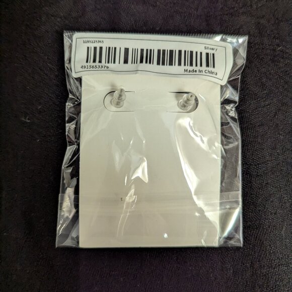 🎄 Earrings 3@$15 - Picture 2 of 2